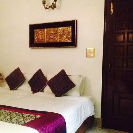 Master Bed And Breakfast Yeni Delhi Oda fotoğraf