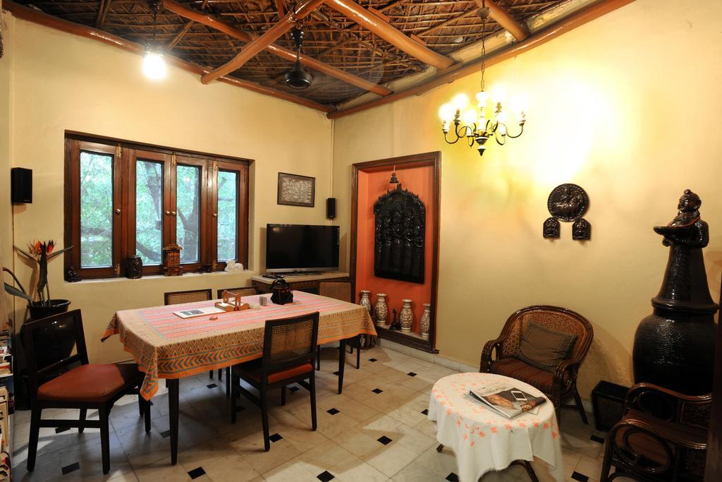 Master Bed And Breakfast Yeni Delhi Dış mekan fotoğraf